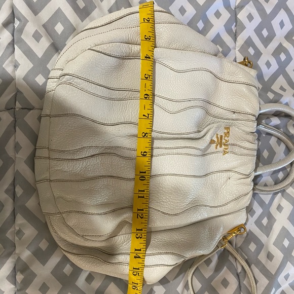 Sale !Leather Prada bag - Picture 8 of 14